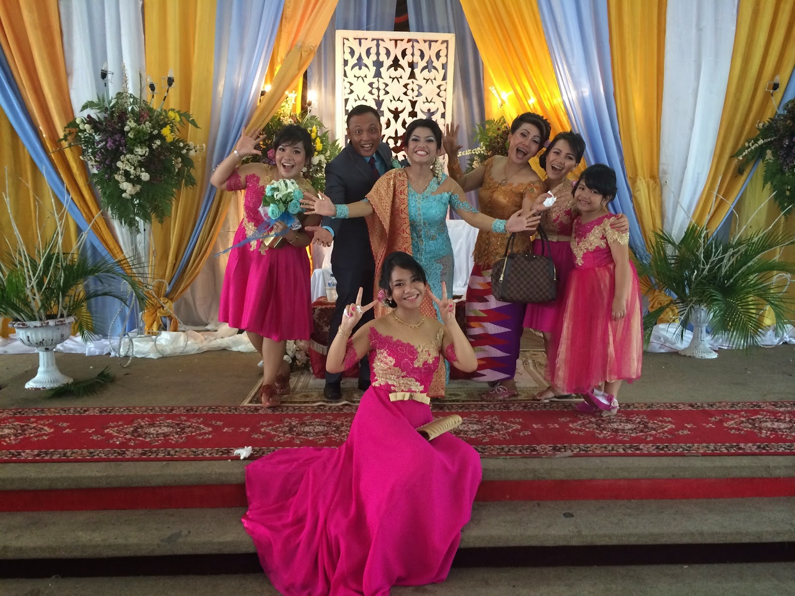 model kebaya martumpol batak 